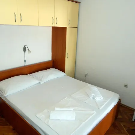 K&m Apartment Pag Town