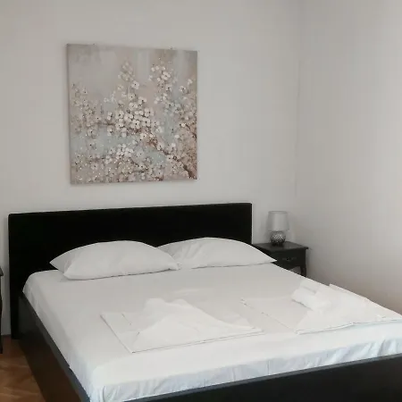 K&m Apartment *