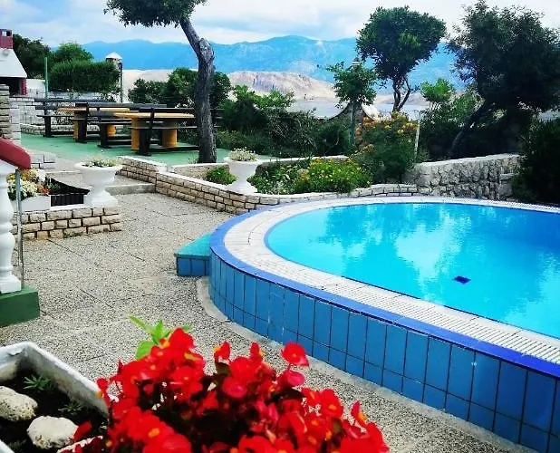 Family K&m * Pag Town