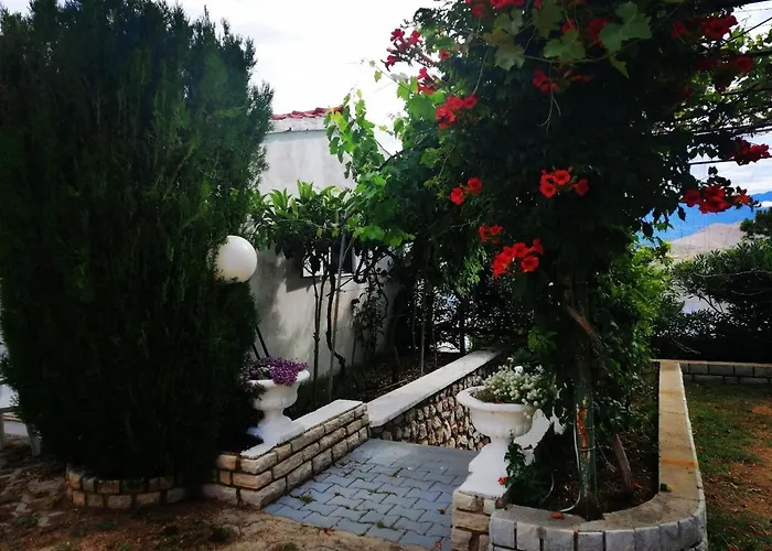 Family K&m Apartamento Pag Town